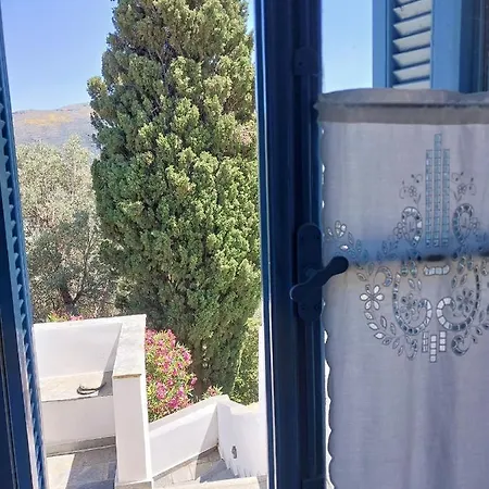 Casa Irene Est 1880 Holiday home Strapouries